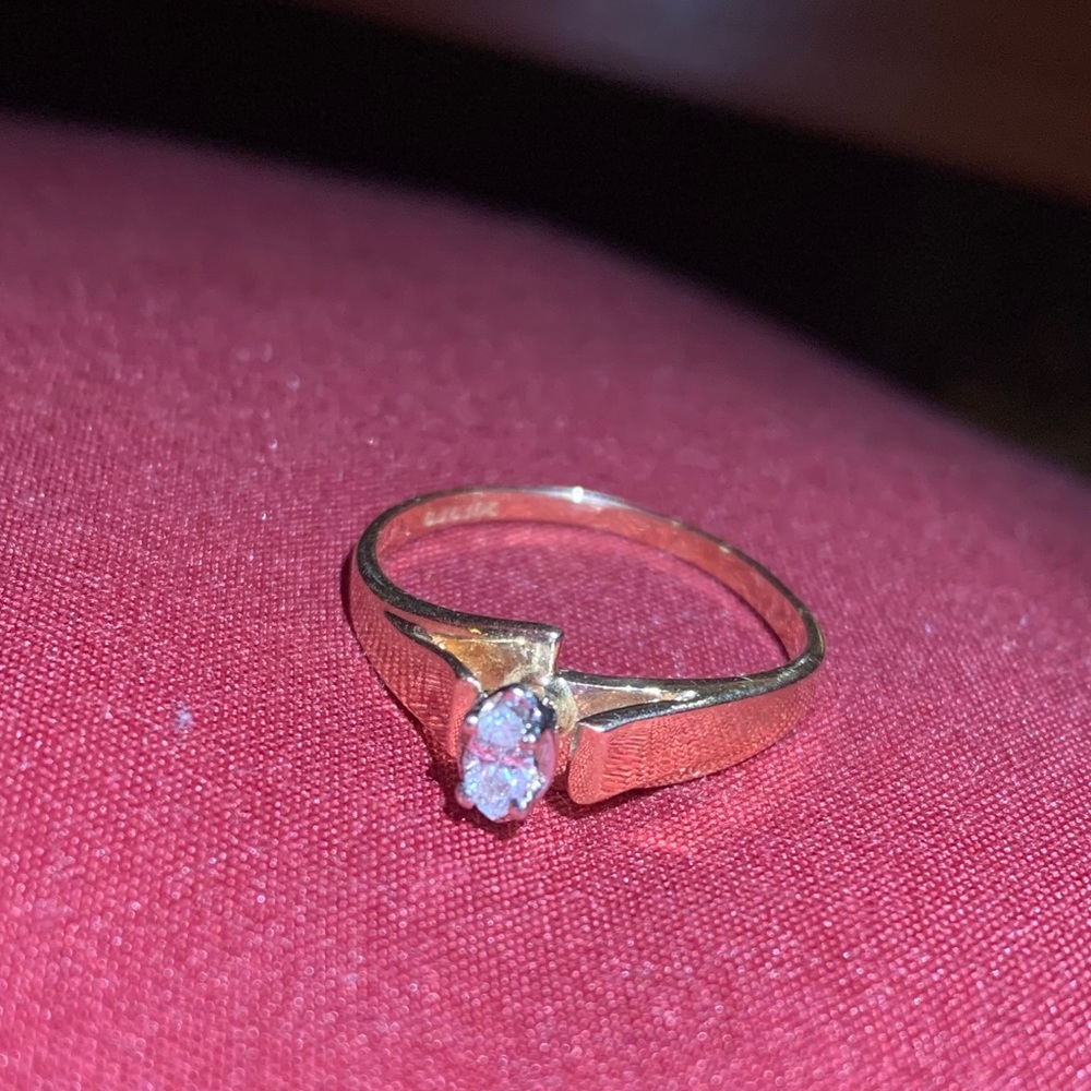 10K yellow gold 1/2 Ct Diamond